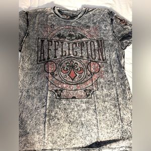 Men's affliction grey Tshirt in size xxl, worn once no rips and no stains.